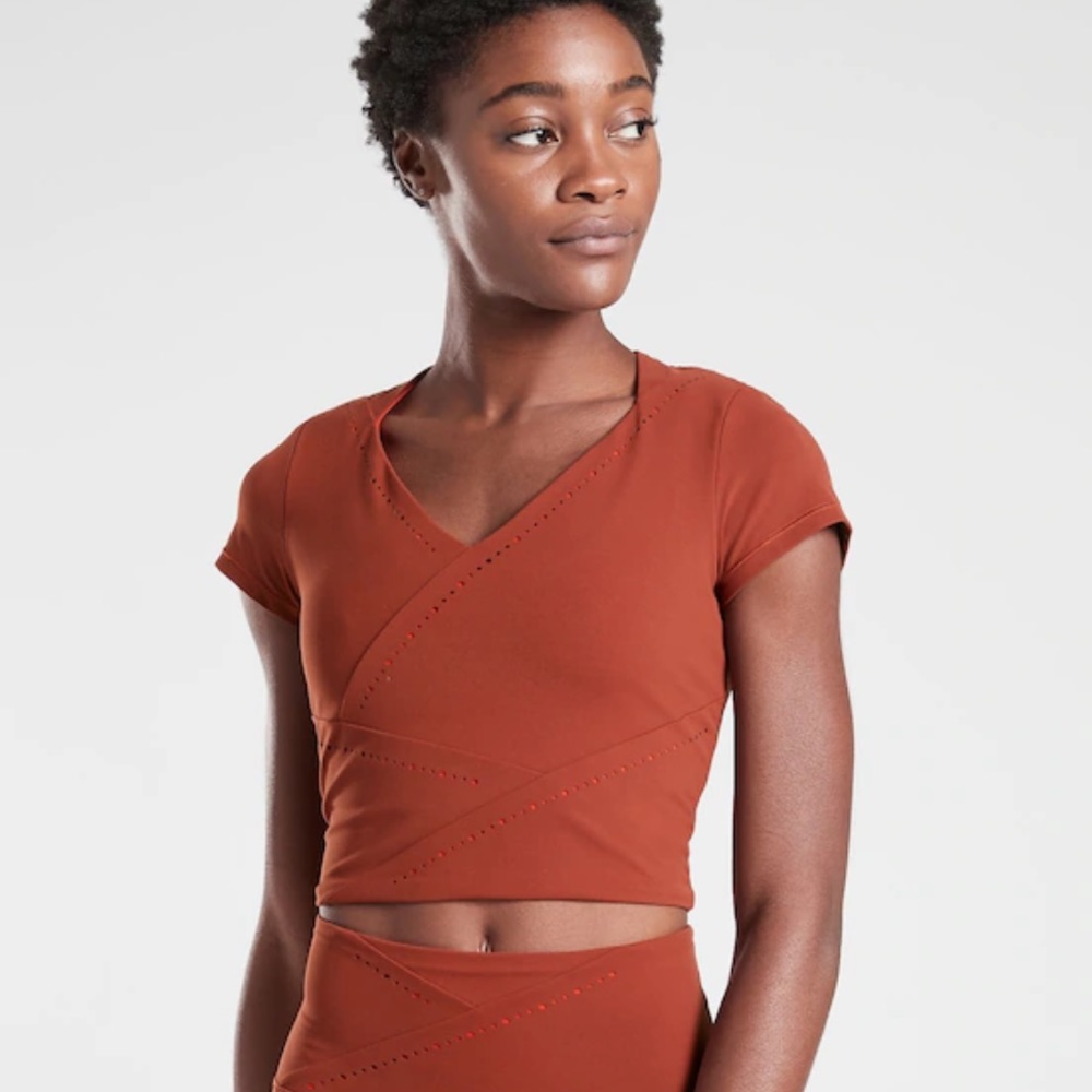 BNWT Athleta Crop Top